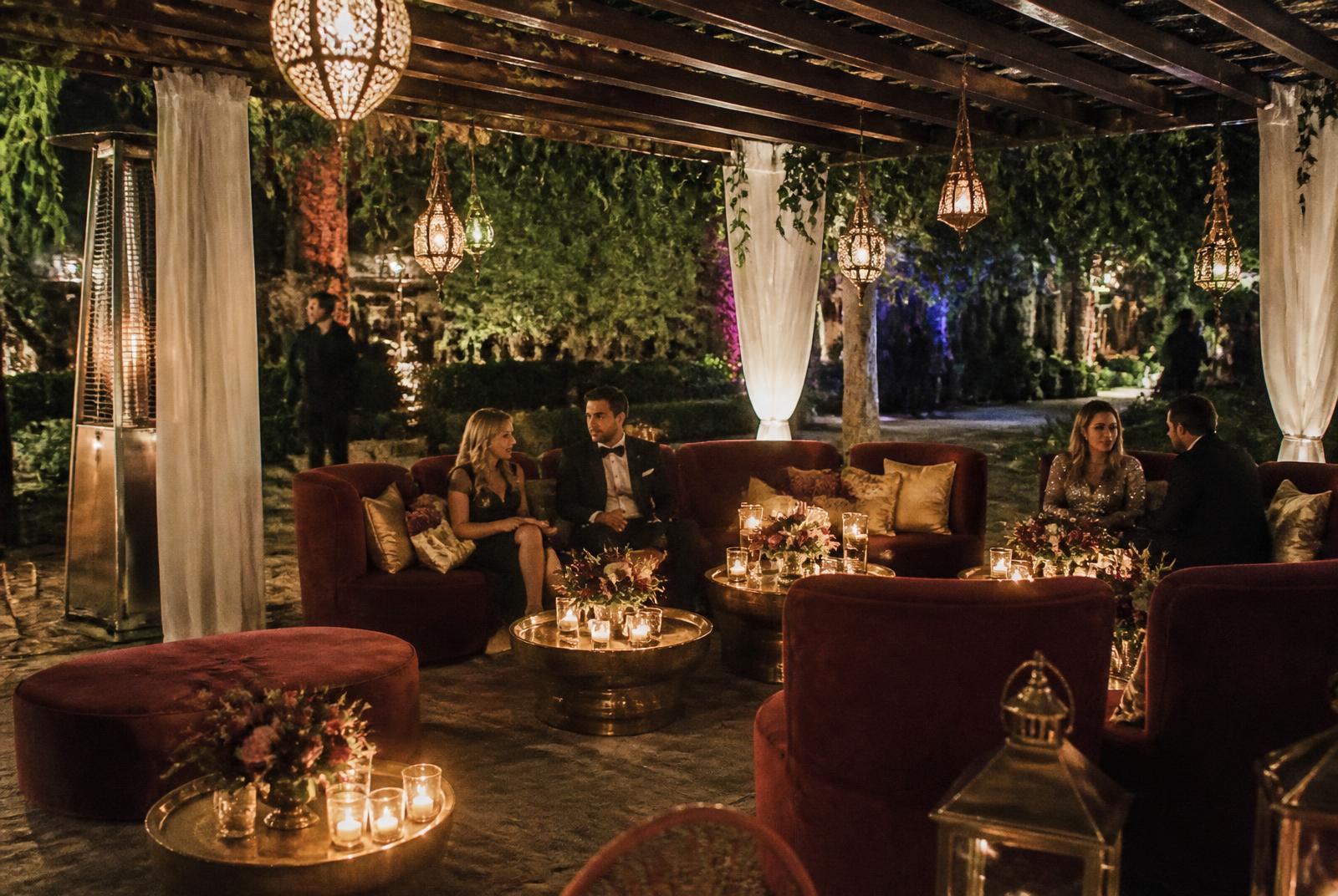 Luxury mobile hospitality lounge